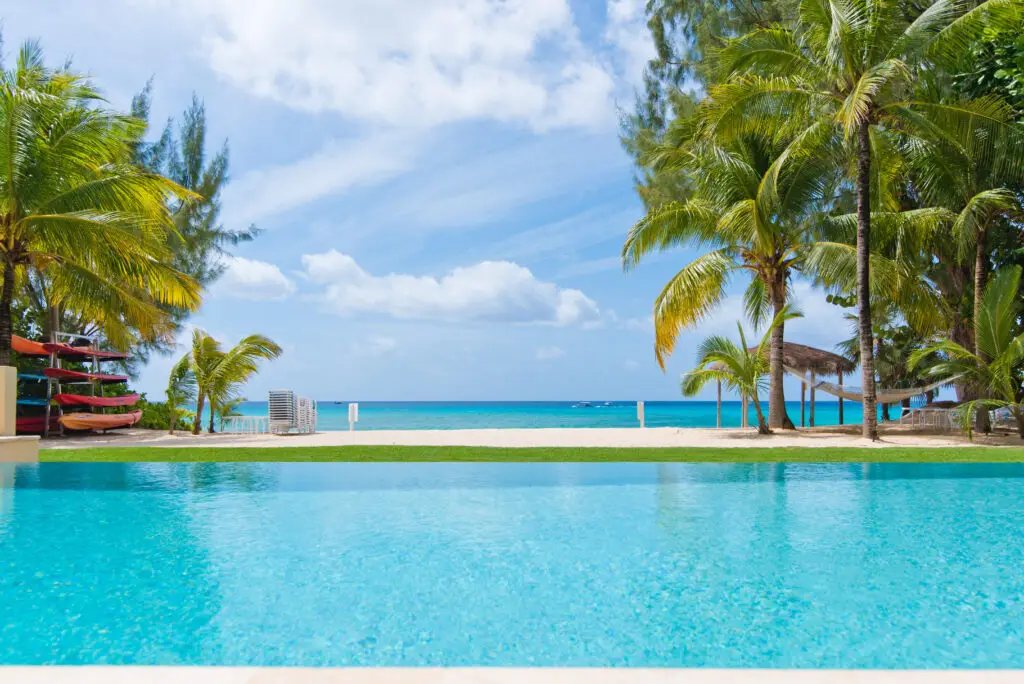 Sea Breeze infinity pool overlooking Seven Mile Beach