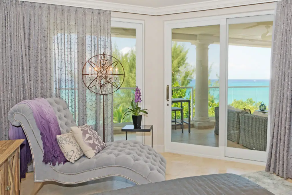 Luxury oceanfront condo Seven Mile Beach