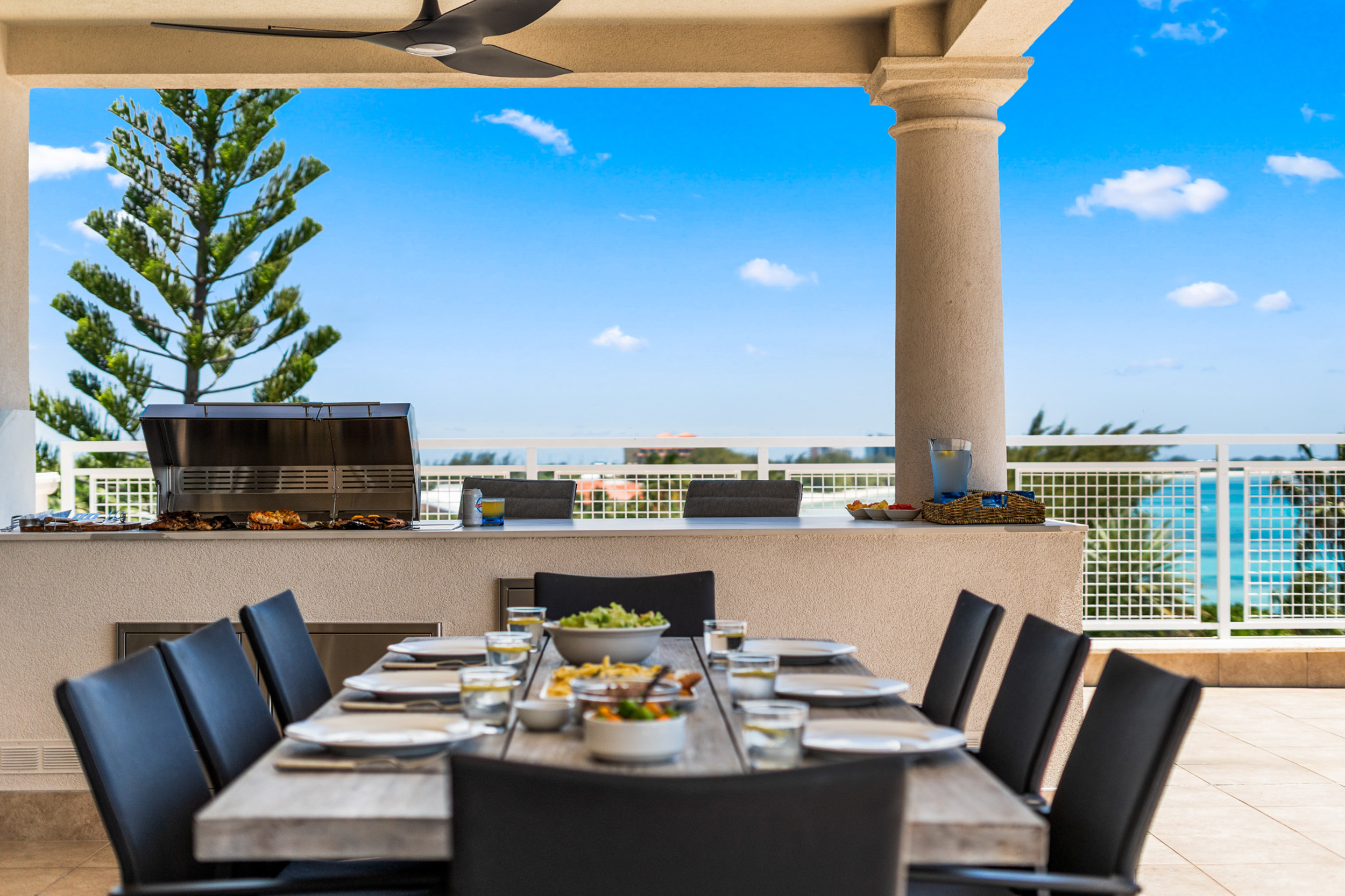 Al frssco rooftop dining in The Penthouse